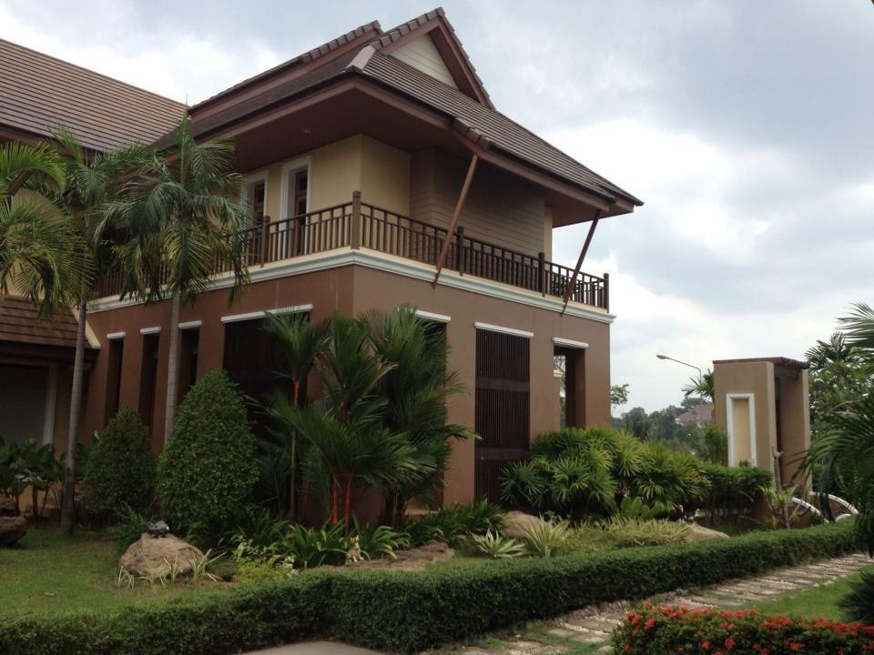 Huaymuang Apartment Ubon Ratchathani Bagian luar foto