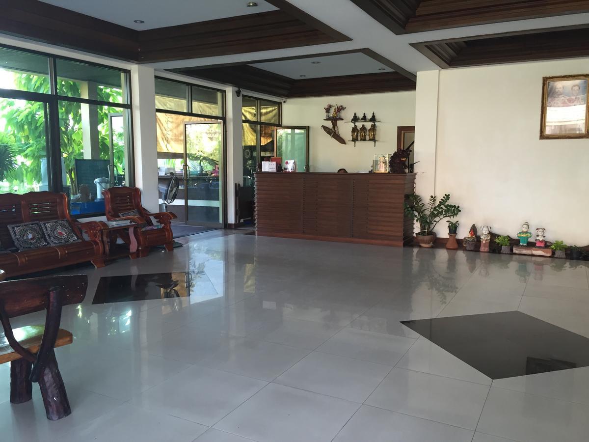 Huaymuang Apartment Ubon Ratchathani Bagian luar foto