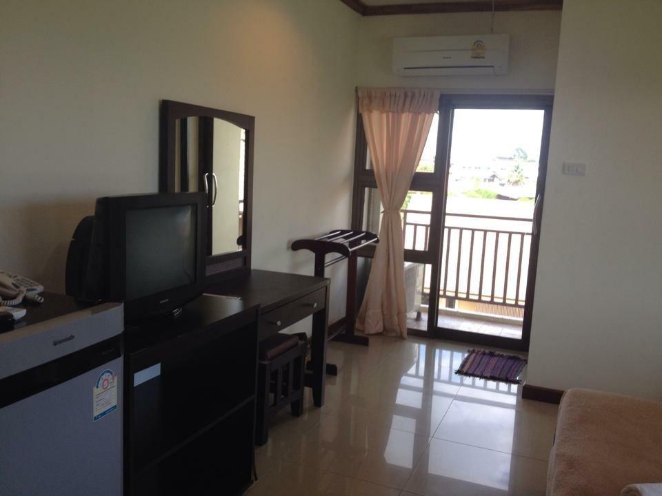 Huaymuang Apartment Ubon Ratchathani Bagian luar foto