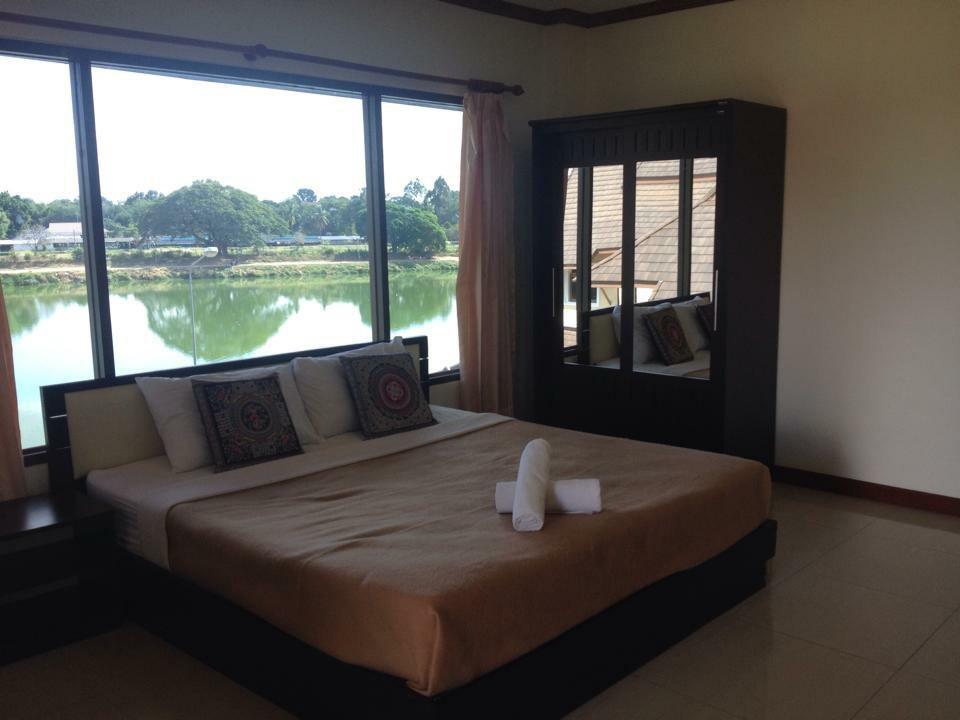 Huaymuang Apartment Ubon Ratchathani Bagian luar foto