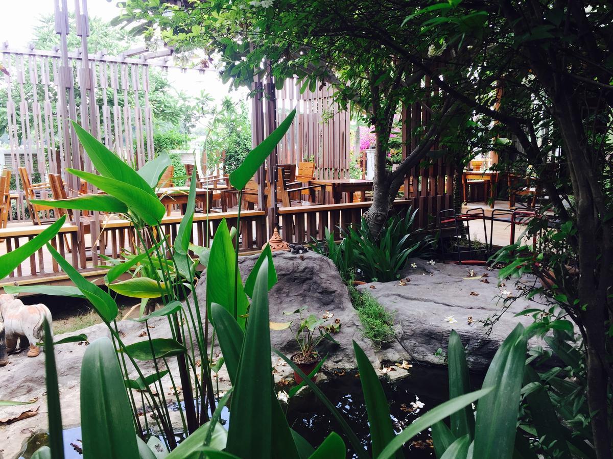 Huaymuang Apartment Ubon Ratchathani Bagian luar foto