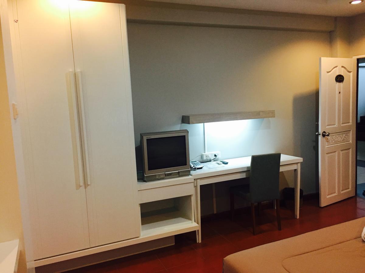 Huaymuang Apartment Ubon Ratchathani Bagian luar foto
