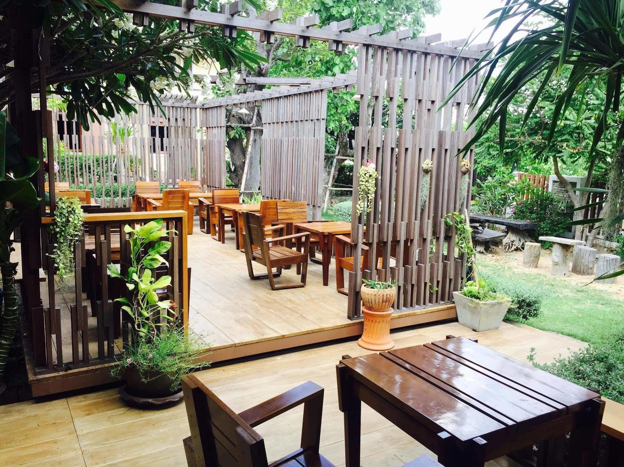 Huaymuang Apartment Ubon Ratchathani Bagian luar foto