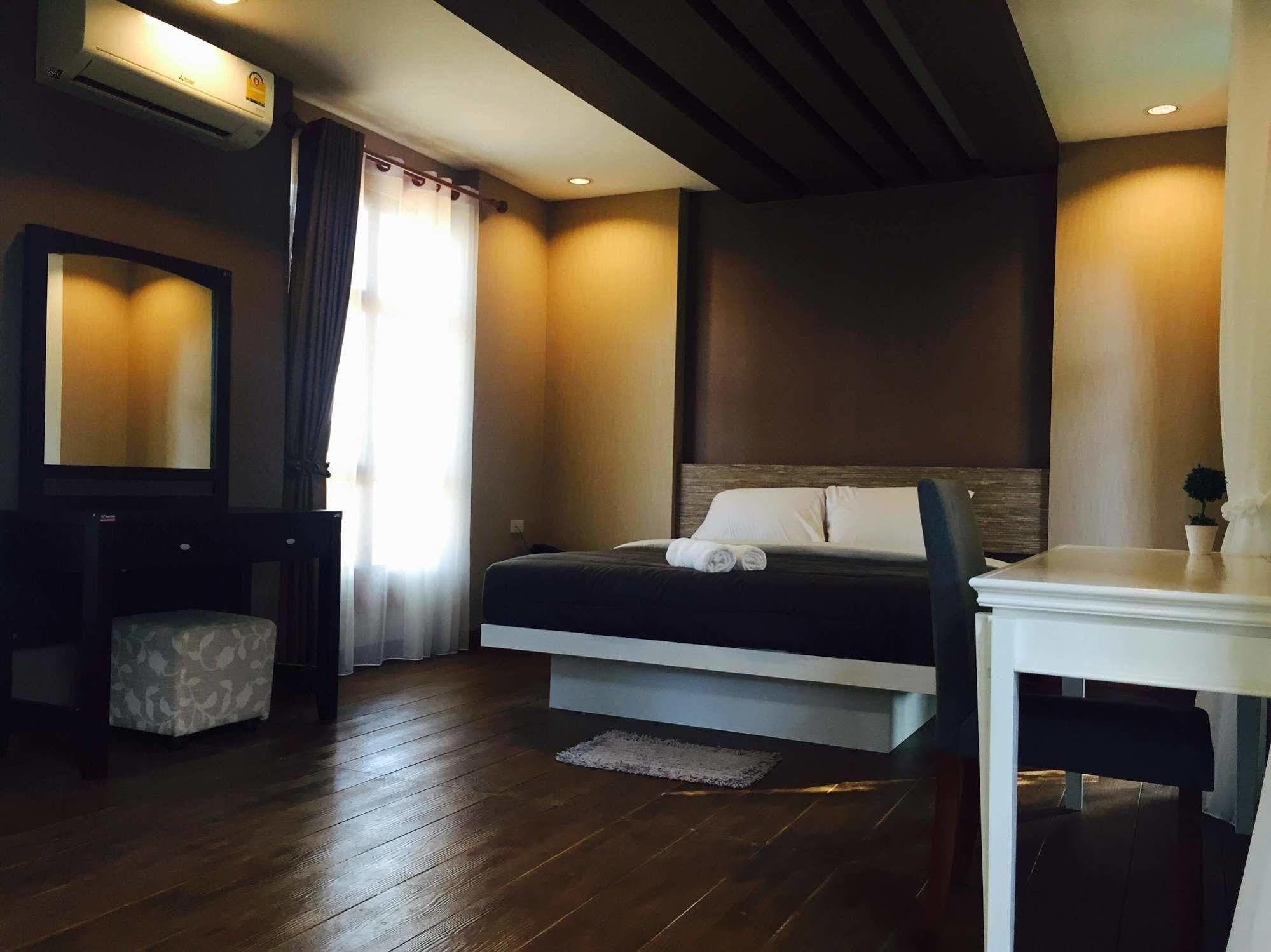 Huaymuang Apartment Ubon Ratchathani Bagian luar foto